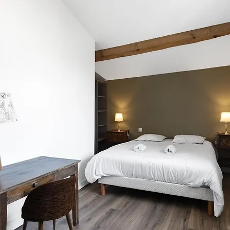 Draperie Des Saptes, Piscine